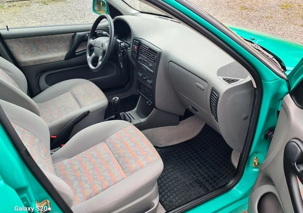 Volkswagen Polo cena 9900 przebieg: 54000, rok produkcji 1998 z Szadek małe 326